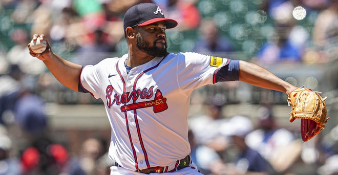 May 20, 2024; Cumberland, Georgia, USA; Atlanta Braves starting pitcher Reynaldo Lopez (40) pitches against the San Diego Padres during the fourth inning at Truist Park. Mandatory Credit: Dale Zanine-USA TODAY Sports